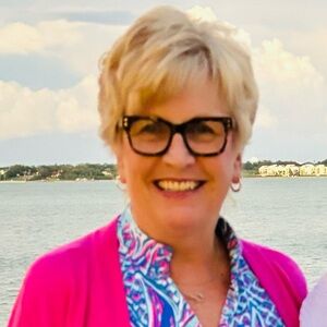 Meet your Posher, Ellen